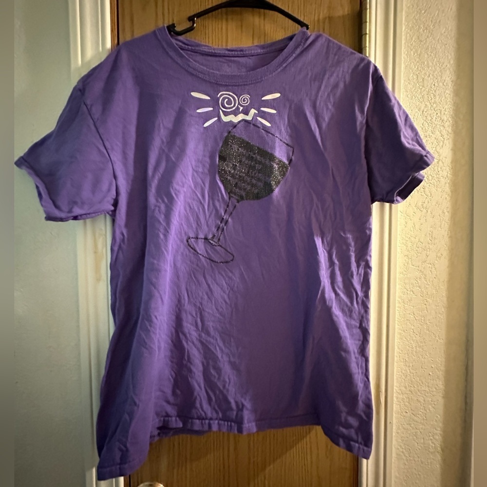 Guc hanes purple t shirt size M